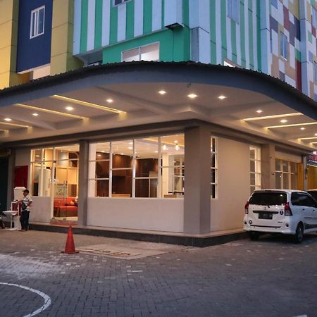 D'Carol Hotel Surabaya Dış mekan fotoğraf